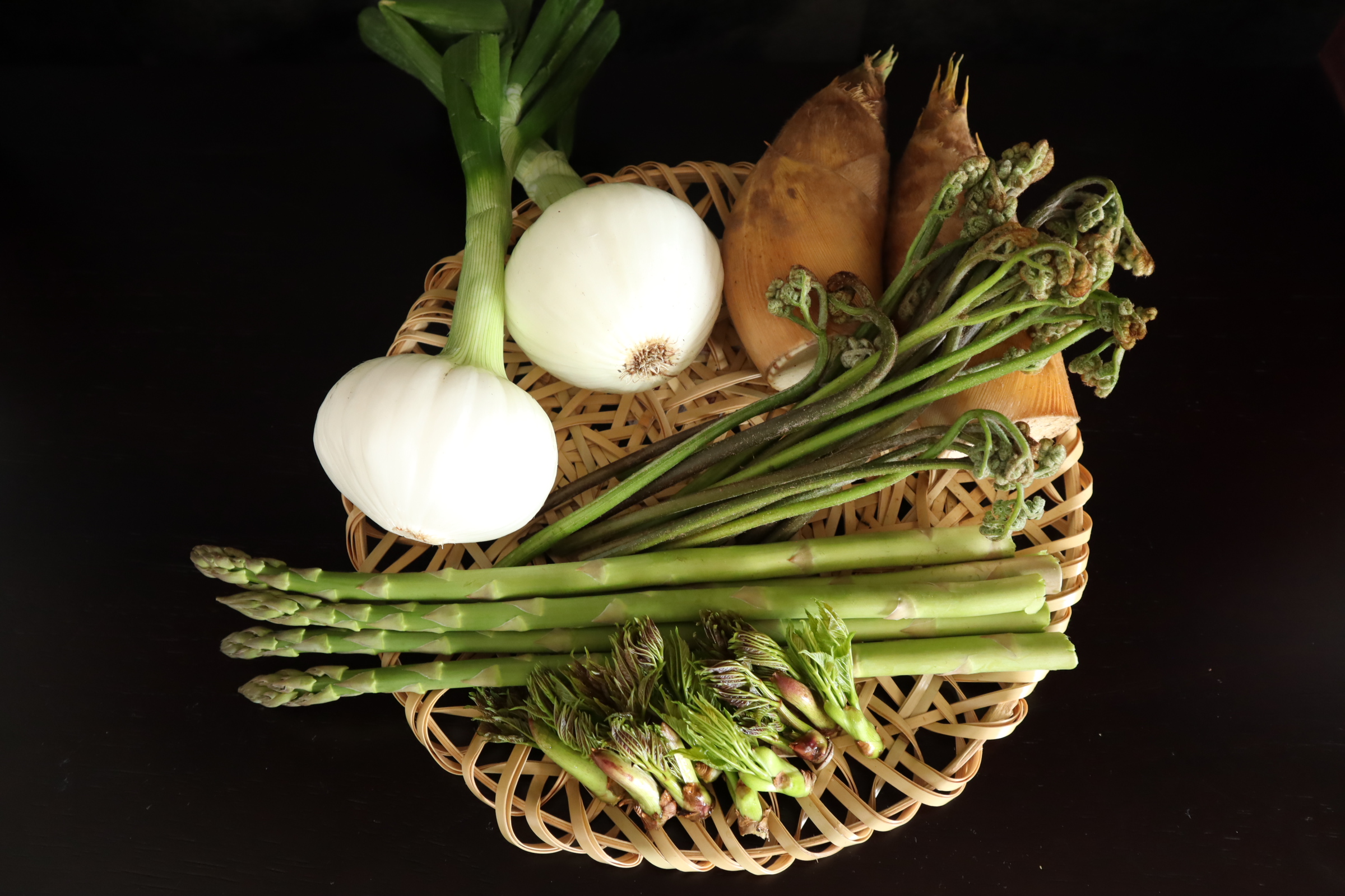 春の山菜 わらび のアク抜き 簡単レシピ 季と器と暮らす